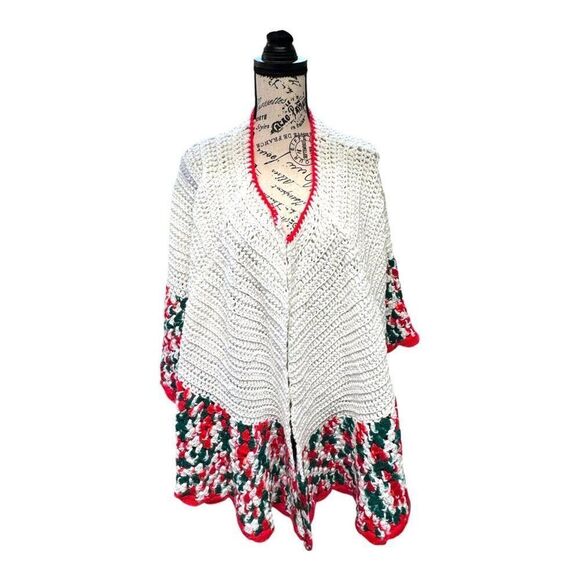 Vintage Handmade Christmas Crochet Holiday Shawl With Red & Green Festive Design - Picture 2 of 4